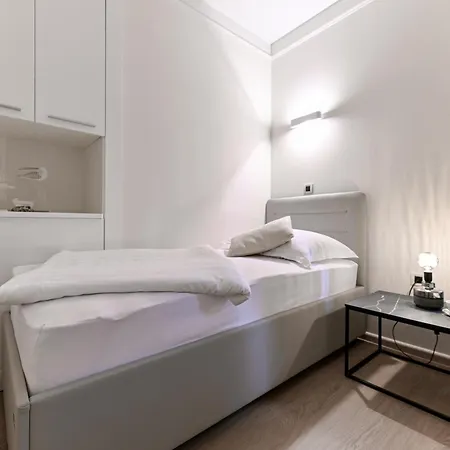 Hresc M 4* 扎达尔