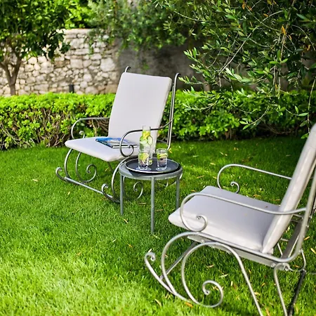 בית הארחה Hresc M